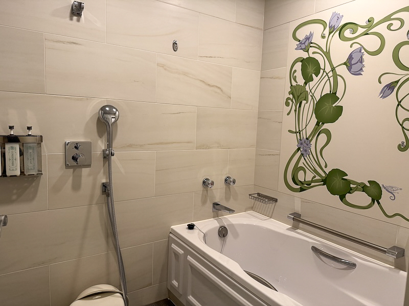 Tokyo DisneySea Fantasy Springs Hotel